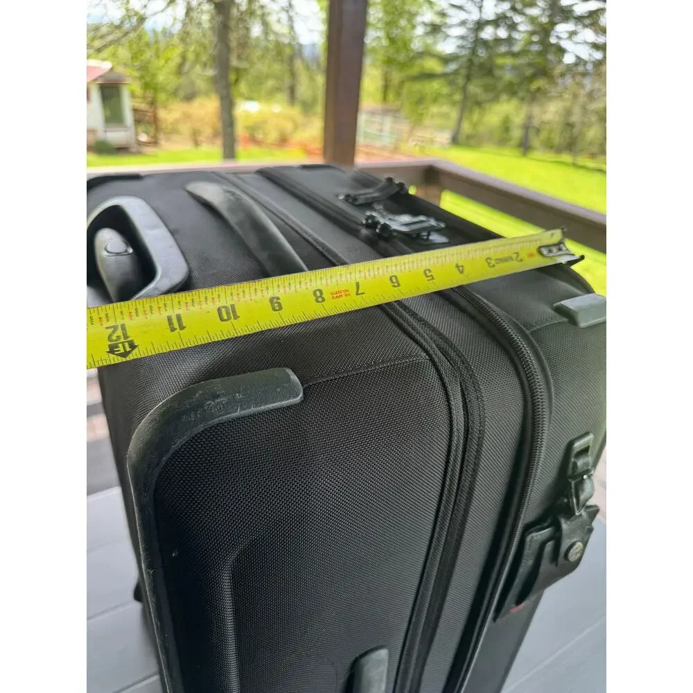 TUMI Alpha 3 International Dual Access 25
